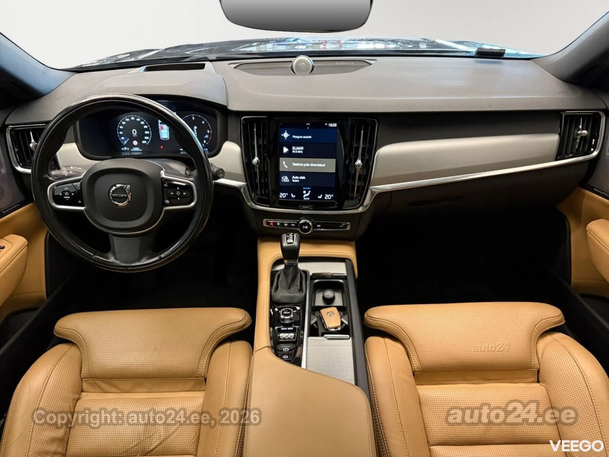 Volvo V90 AWD D5 B&W 2 173kW