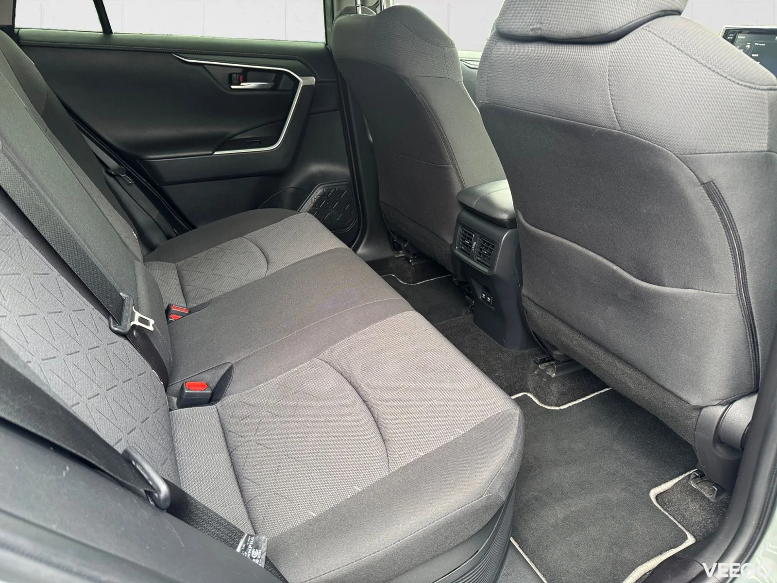 Toyota RAV4 Luxury Comfort AWD 2.5 131kW