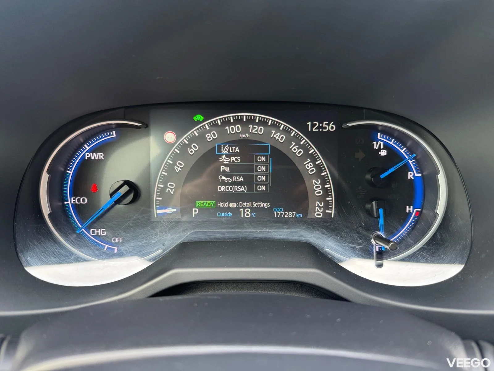 Toyota RAV4 Luxury Comfort AWD 2.5 131kW
