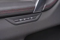 Land Rover Discovery Sport R-Dynamic SE 2 150kW thumbnail