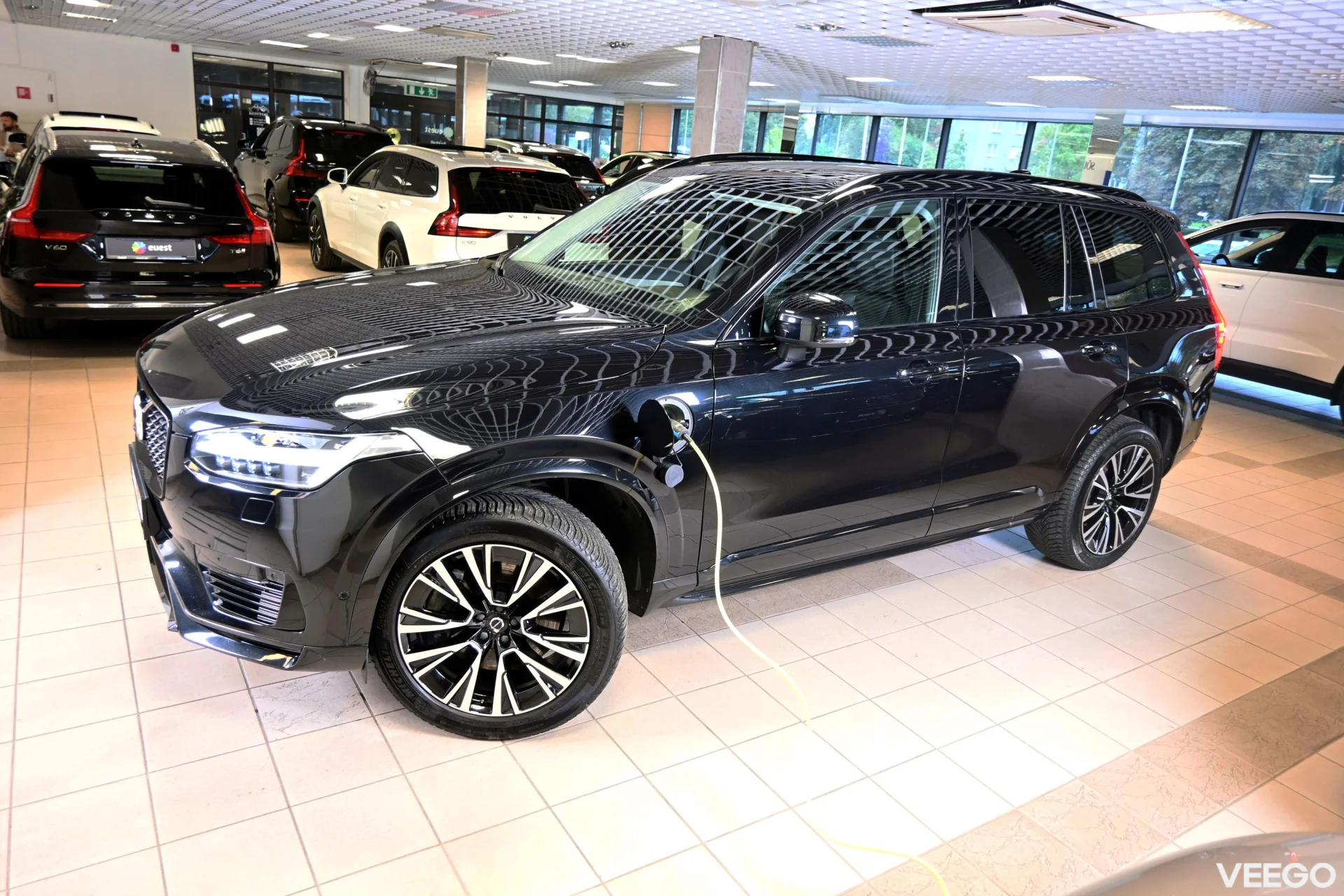 Volvo XC90 AWD H&K LUXURY+ ULTRA DARK XENIUM INTELLI PRO MY2024 2 335kW