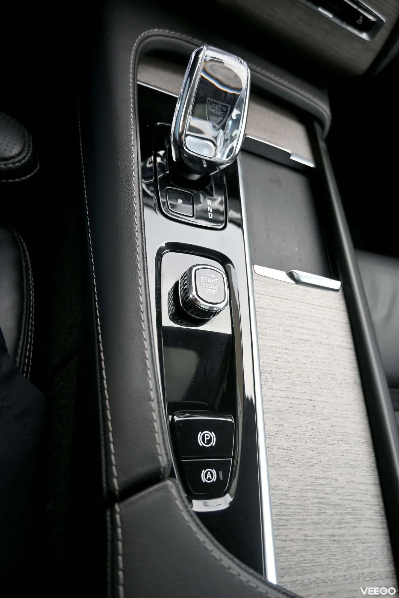 Volvo XC90 AWD H&K LUXURY+ ULTRA DARK XENIUM INTELLI PRO MY2024 2 335kW