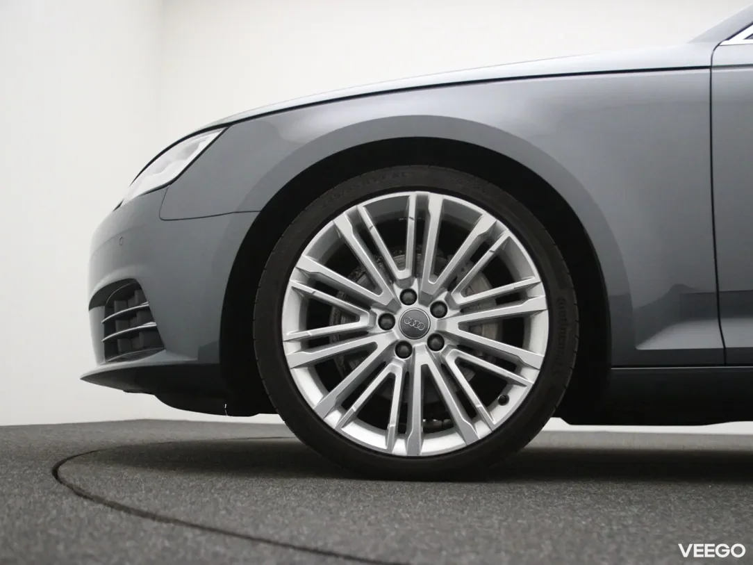 Audi A4 2 140kW