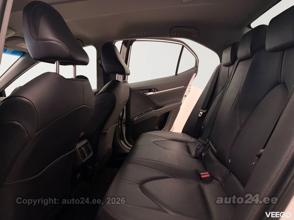 Toyota Camry Luxury 2.5 131kW