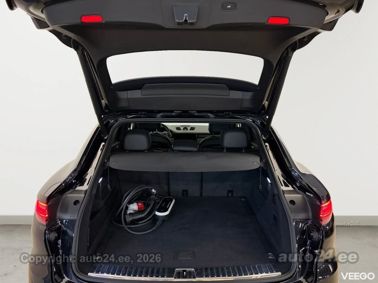 Porsche Cayenne Coupe E-Hybrid 3 340kW