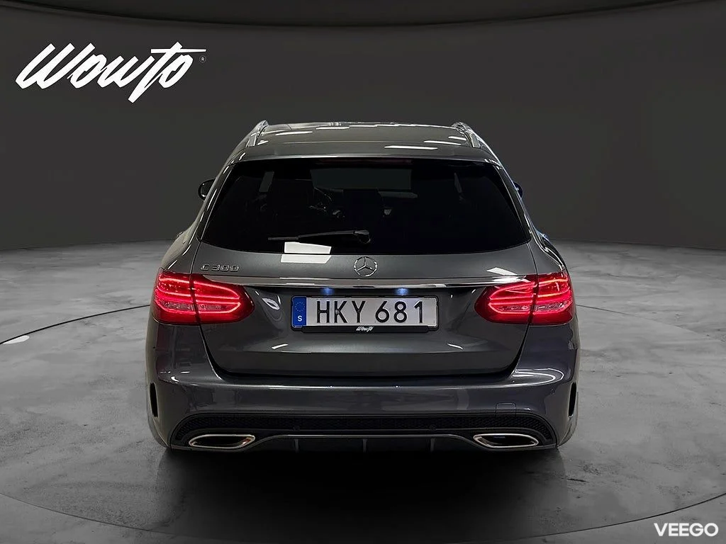 Mercedes-Benz C300 C 300 T 245HK AMG /B-Kamera 180kW