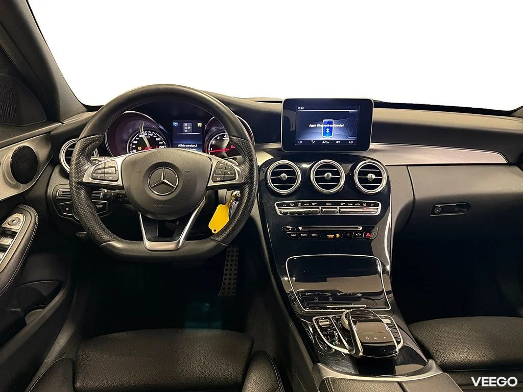 Mercedes-Benz C300 C 300 T 245HK AMG /B-Kamera 180kW