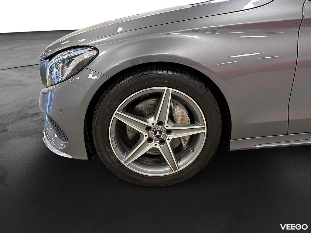 Mercedes-Benz C300 C 300 T 245HK AMG /B-Kamera 180kW