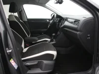 Volkswagen T-Roc 2 110kW thumbnail
