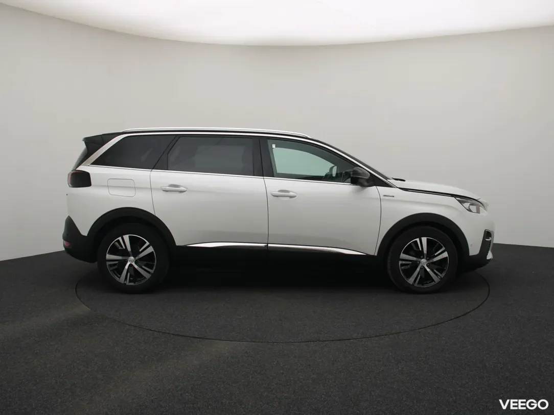 Peugeot 5008 1.5 96kW