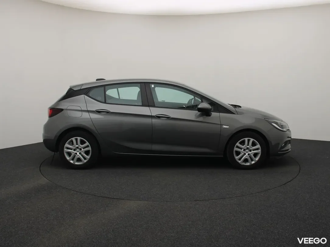Opel Astra 1.6 81kW