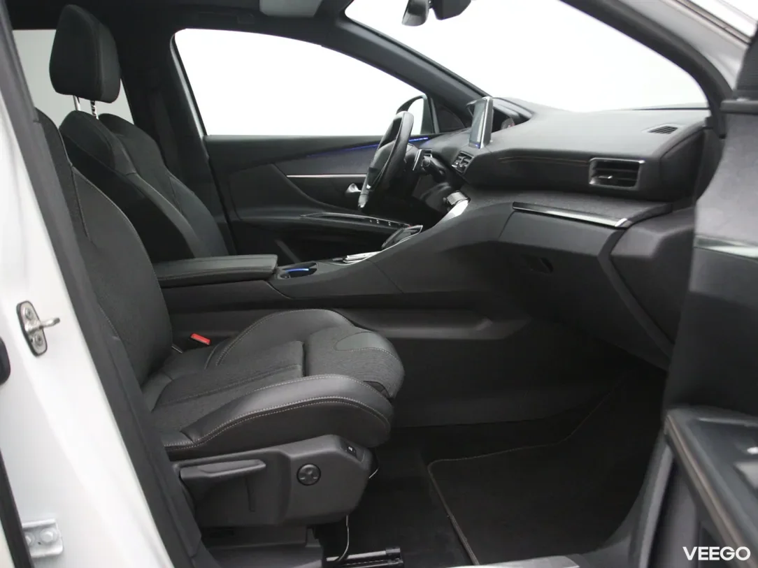 Peugeot 5008 1.5 96kW