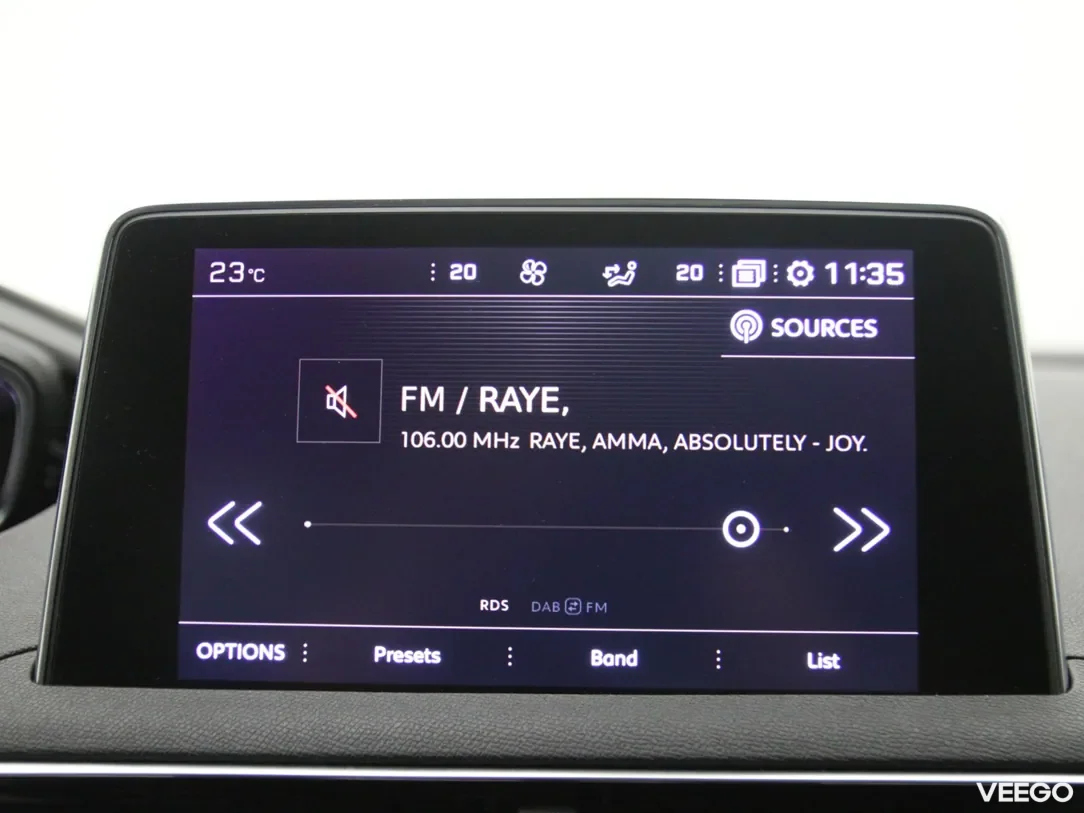 Peugeot 5008 1.5 96kW