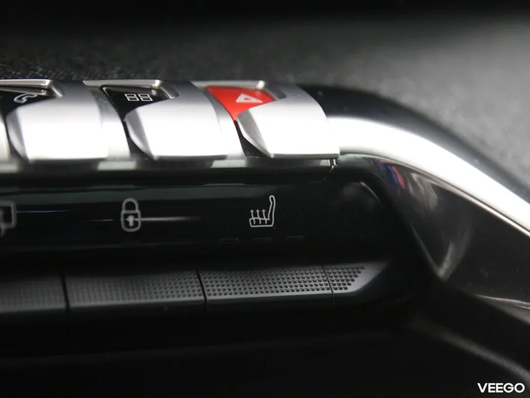 Peugeot 5008 1.5 96kW