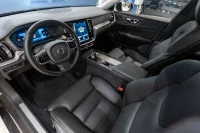 Volvo V60 2.0 B4 Mild-Hybrid Plus Dark 2 145kW thumbnail
