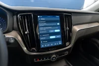 Volvo V60 2.0 B4 Mild-Hybrid Plus Dark 2 145kW thumbnail