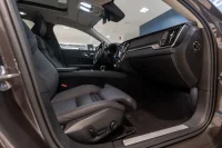 Volvo V60 2.0 B4 Mild-Hybrid Plus Dark 2 145kW thumbnail