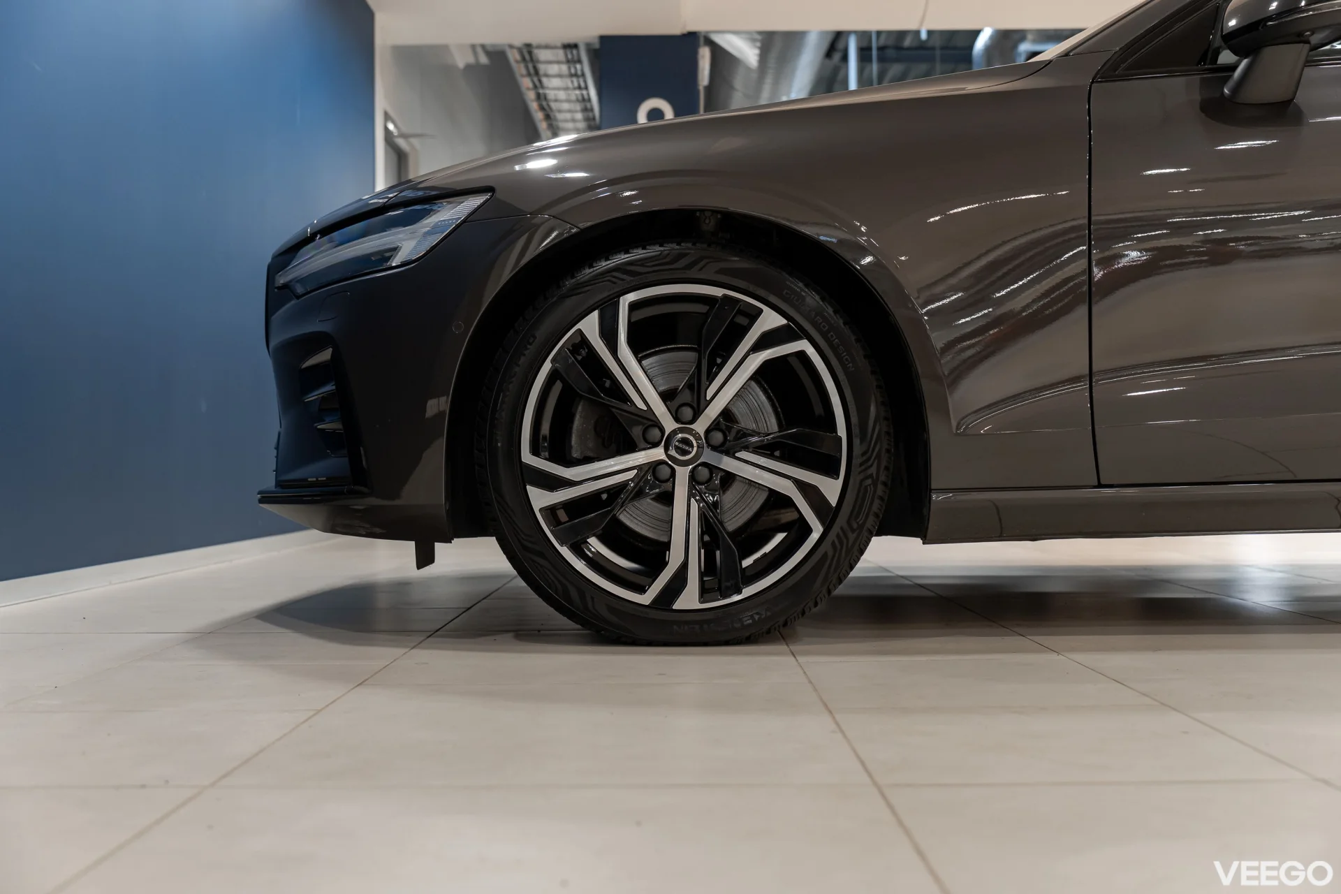Volvo V60 2.0 B4 Mild-Hybrid Plus Dark 2 145kW