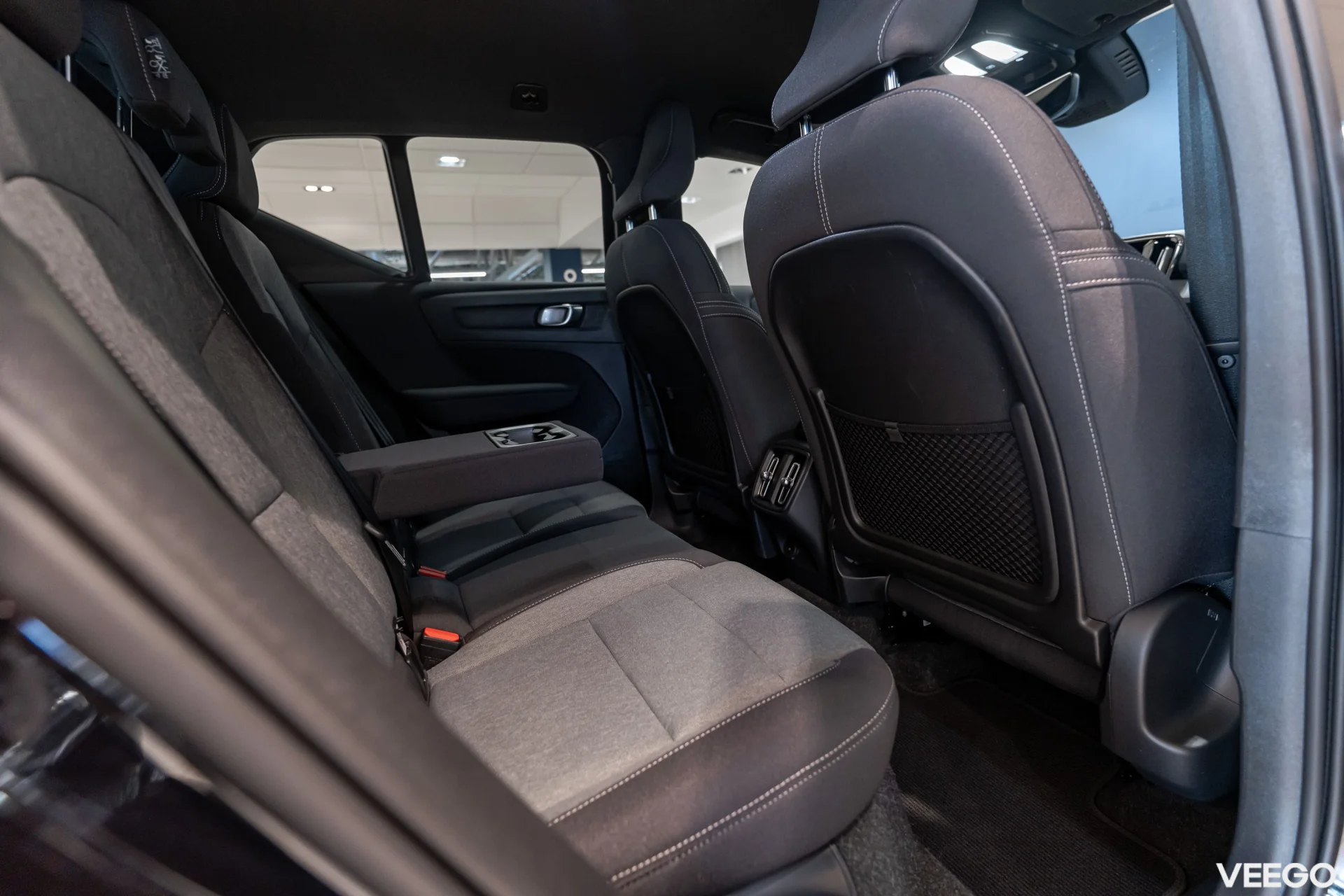Volvo XC40 2.0 B3 Mild-Hybrid Plus Black Edition 2WD 2 120kW