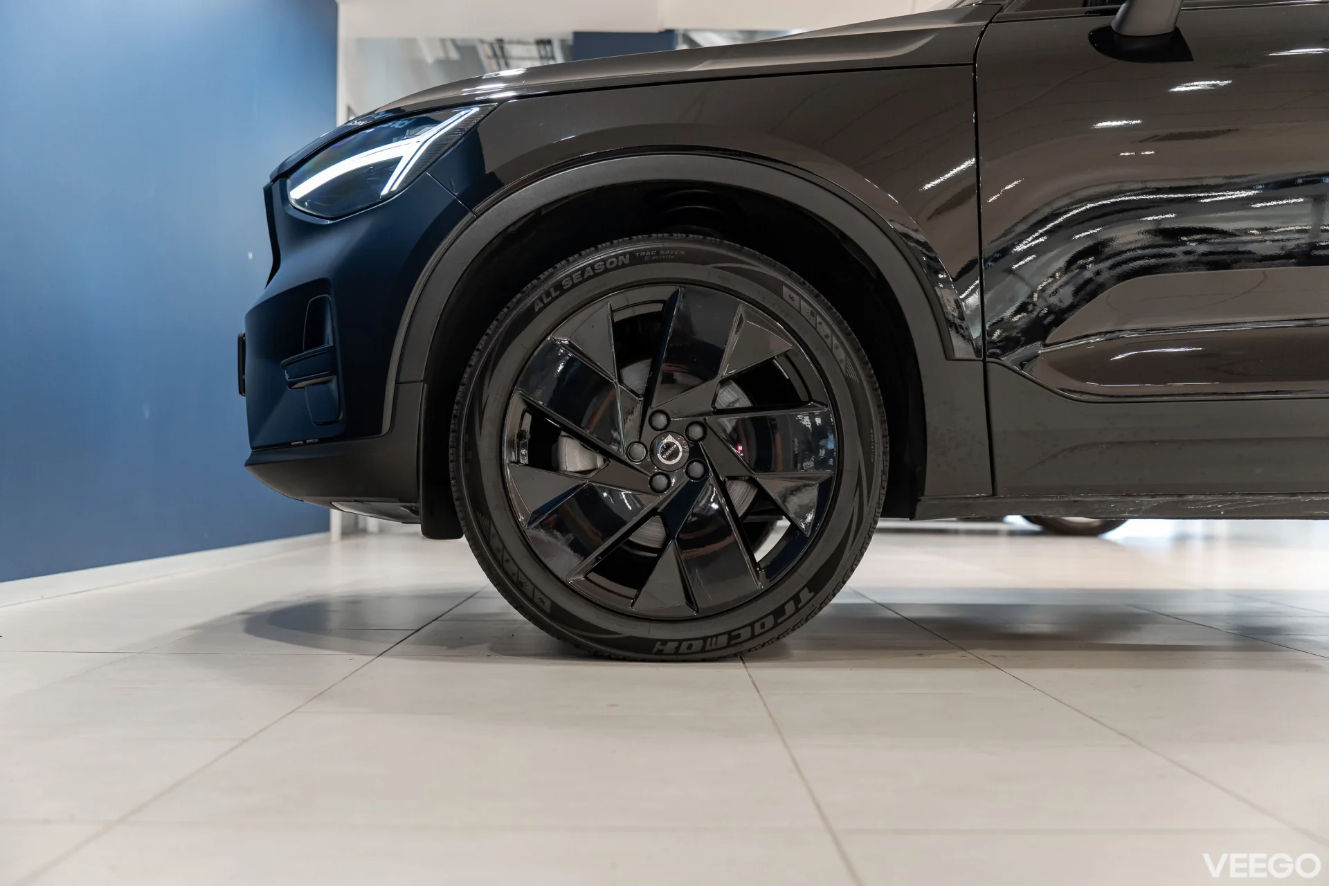 Volvo XC40 2.0 B3 Mild-Hybrid Plus Black Edition 2WD 2 120kW