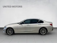 BMW 320 Sport Line 135kW thumbnail