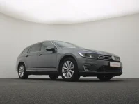 Volkswagen Passat 1.4 160kW thumbnail