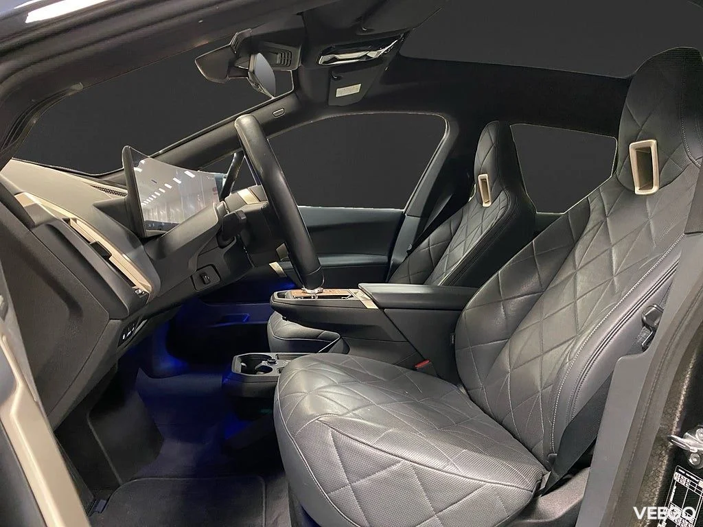 BMW iX xDrive40 326HK Sport /Sky Lounge /Laser /Se Spec/Moms 240kW