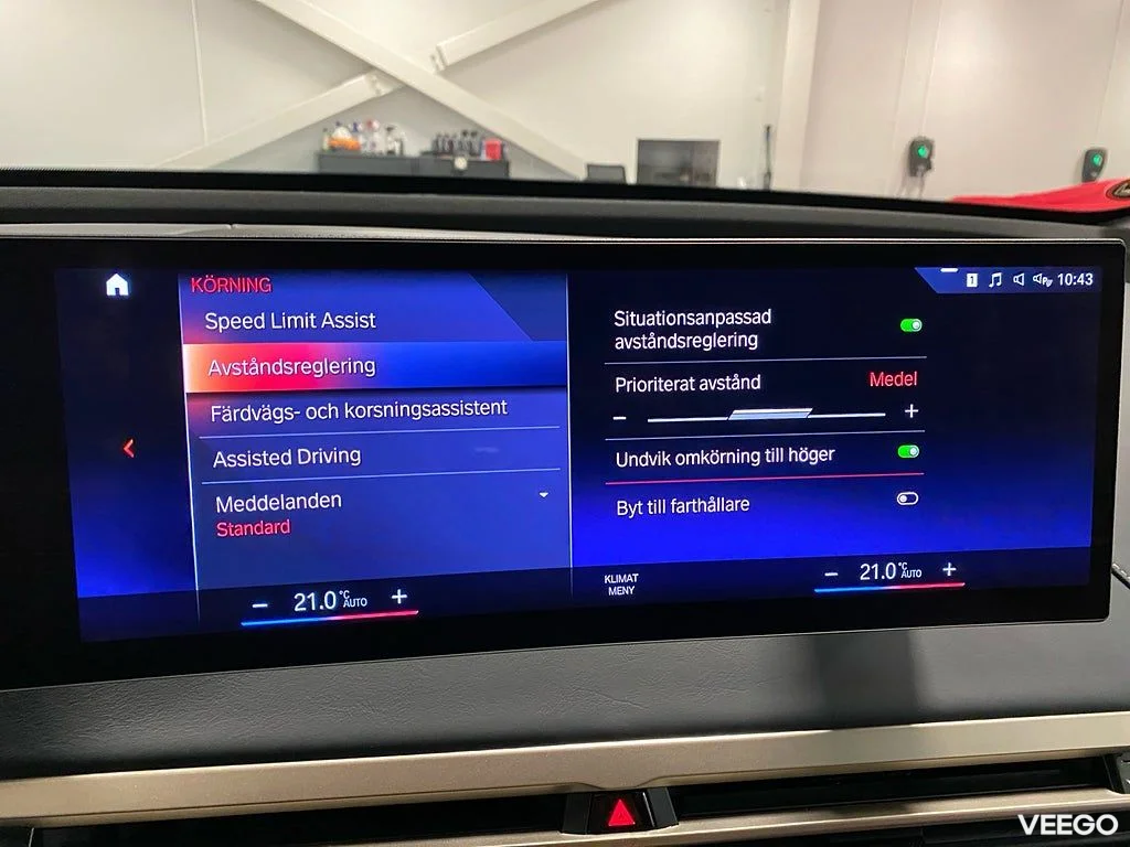 BMW iX xDrive40 326HK Sport /Sky Lounge /Laser /Se Spec/Moms 240kW