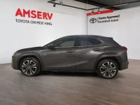 Lexus UX 300h - 2 112kW thumbnail