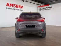 Lexus UX 300h - 2 112kW thumbnail