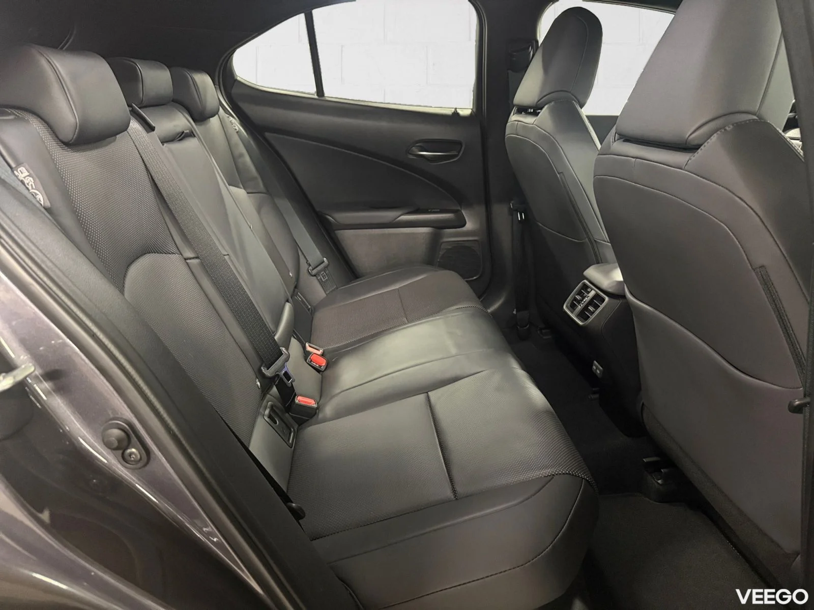 Lexus UX 300h - 2 112kW