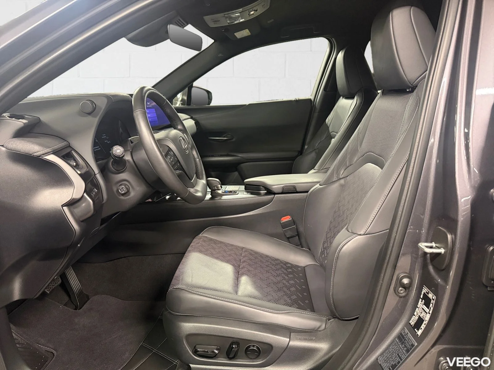 Lexus UX 300h - 2 112kW