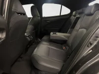 Lexus UX 300h - 2 112kW thumbnail