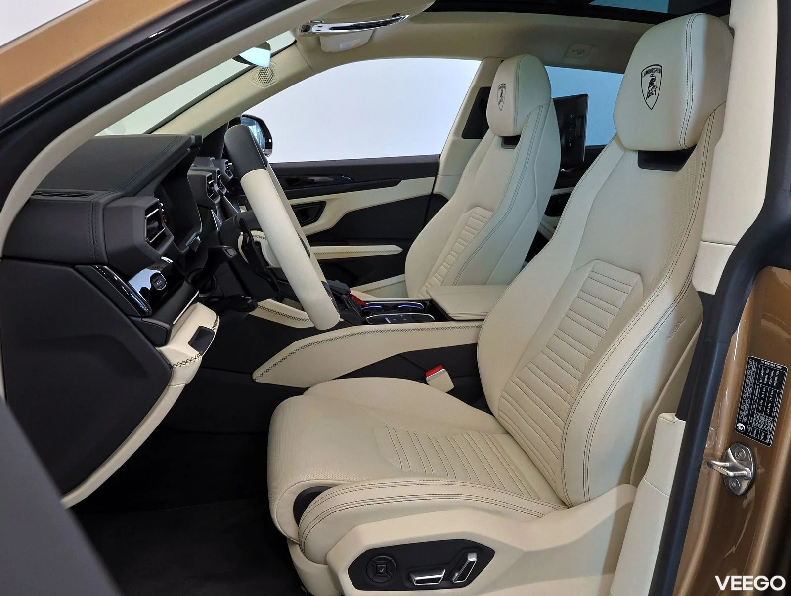 Lamborghini Urus - 4 588kW