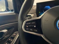 BMW 330 xDrive M-Sportpaket HiFi Högtalarsystem Drag 0kW