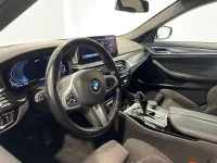 BMW 530 Touring M-Sportpaket Parkeringsassistent Drag 0kW