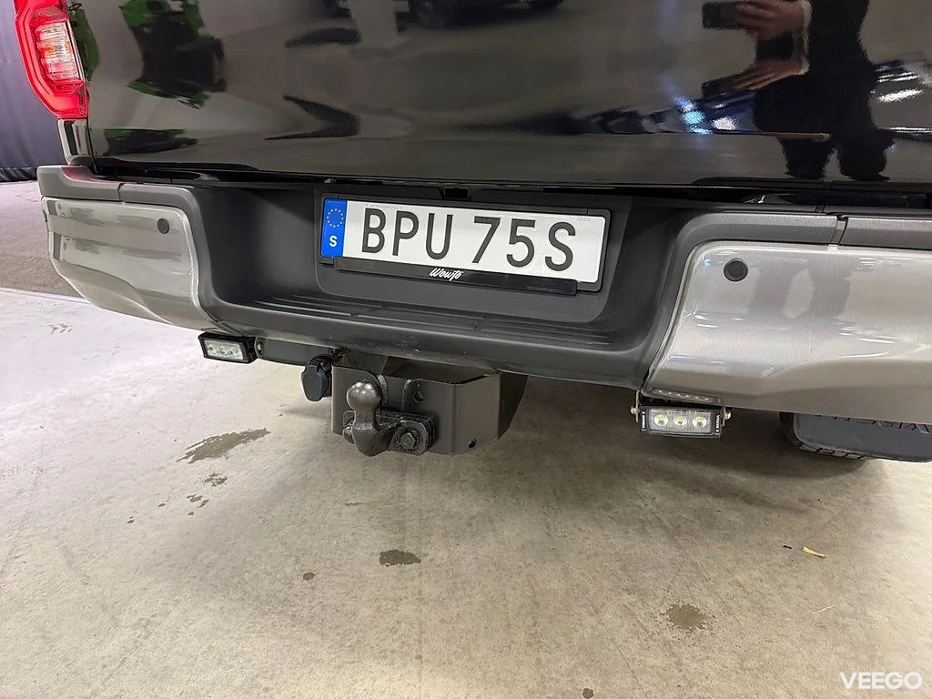 Toyota Hilux Hilux DH 2.8 4WD 204HK Invincible /Kåpa /Moms 150kW