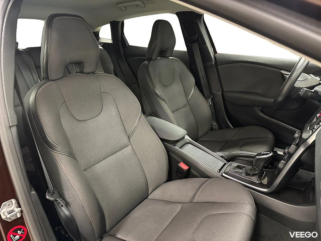 Volvo V40 D3 150HK Plus /Värmare /Navi 110kW