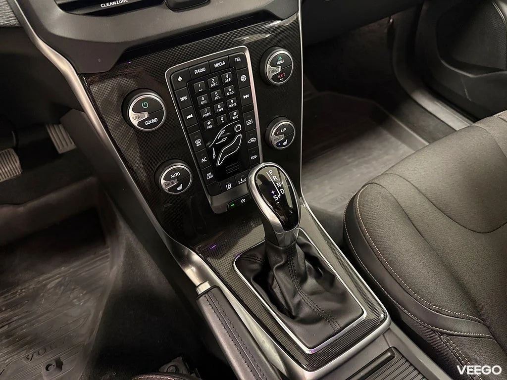 Volvo V40 D3 150HK Plus /Värmare /Navi 110kW