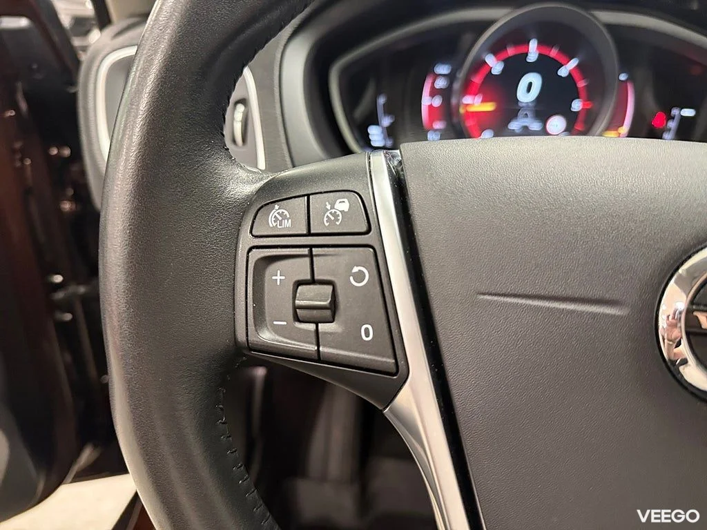 Volvo V40 D3 150HK Plus /Värmare /Navi 110kW