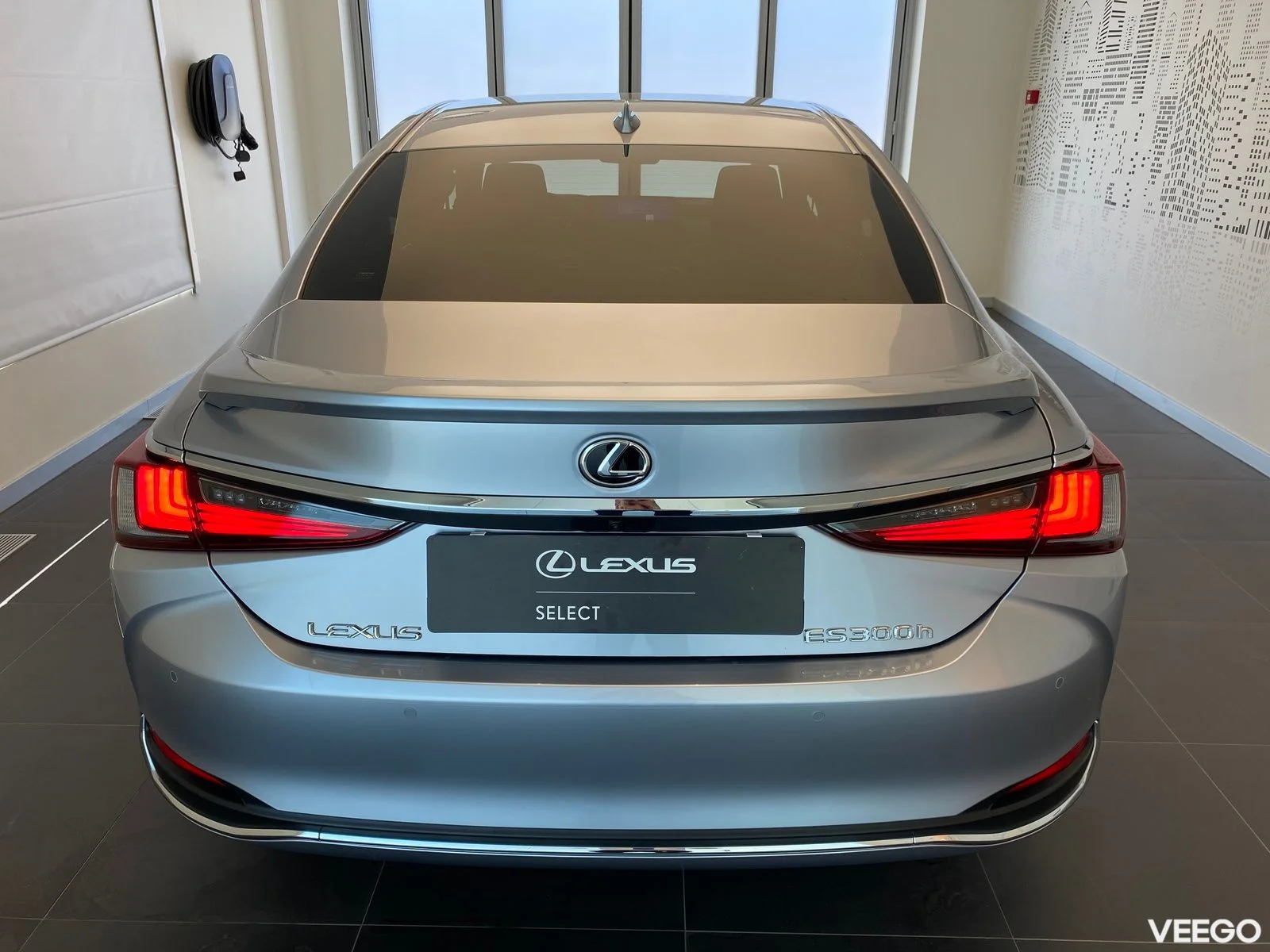 Lexus ES 300h - 131kW