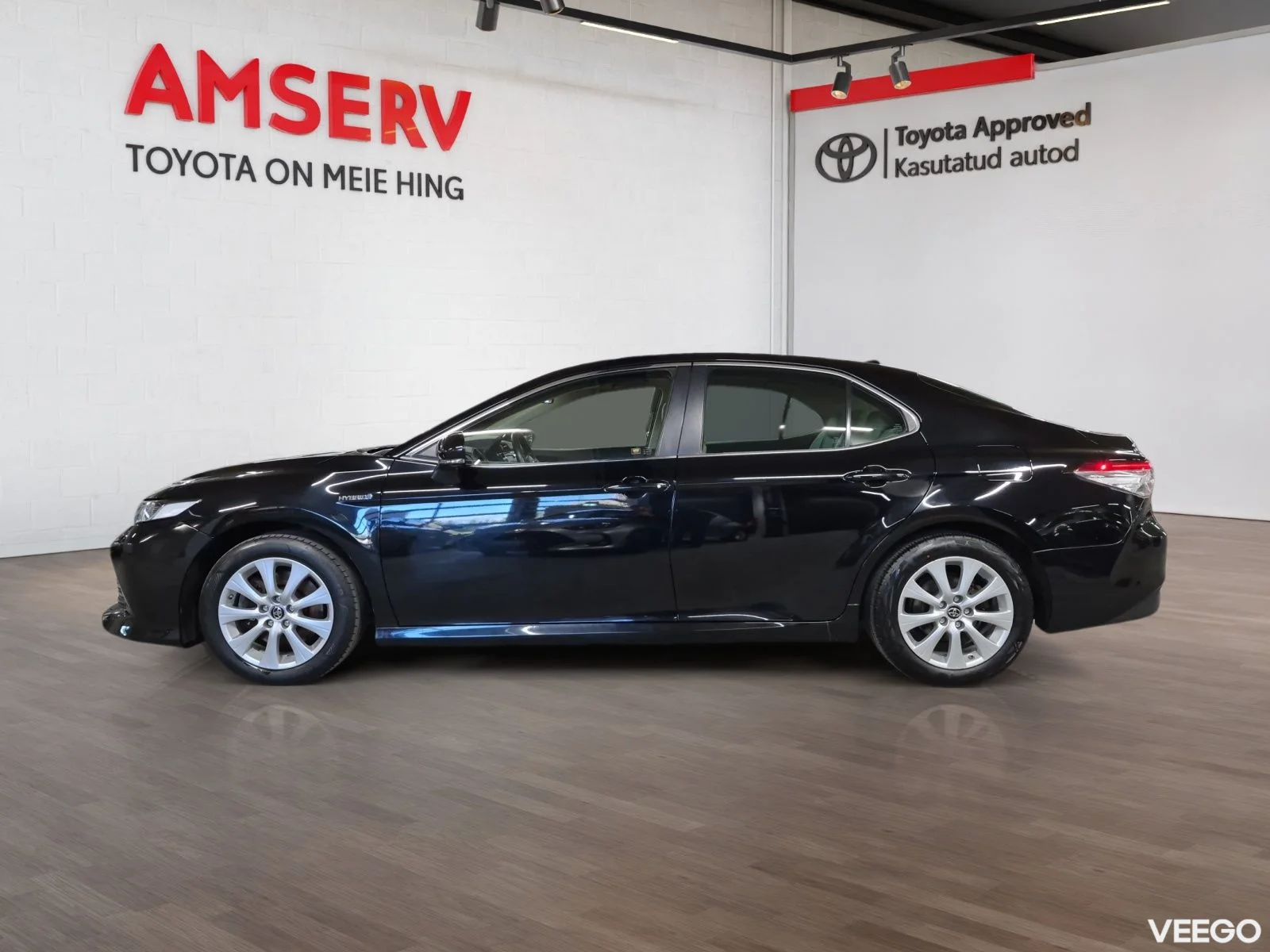 Toyota Camry Luxury Business 2.5 131kW