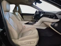 Toyota Camry Luxury Business 2.5 131kW thumbnail