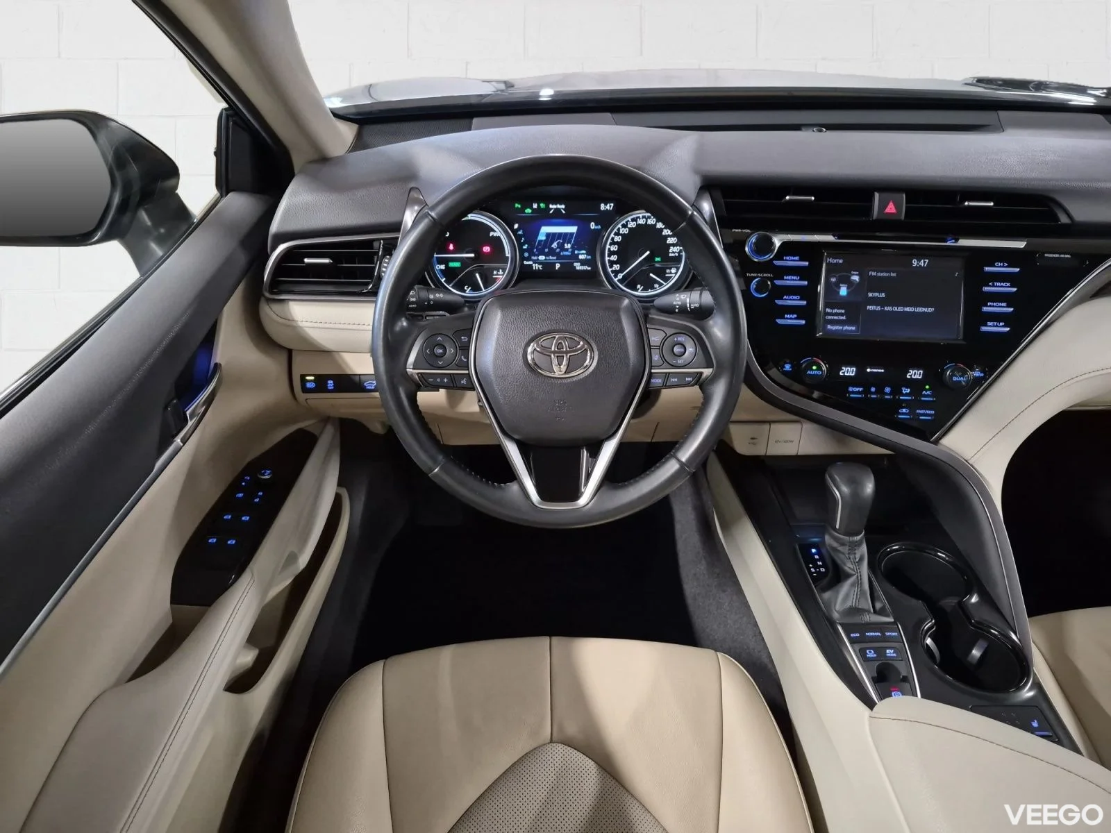 Toyota Camry Luxury Business 2.5 131kW