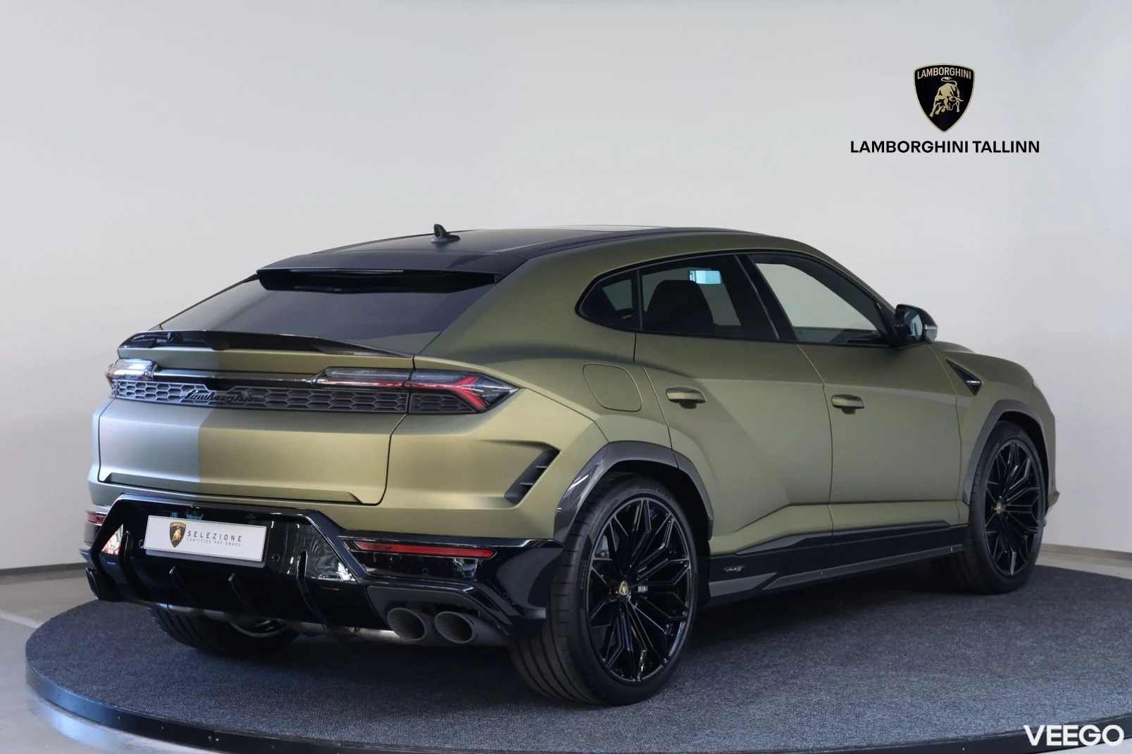 Lamborghini Urus - 4 588kW