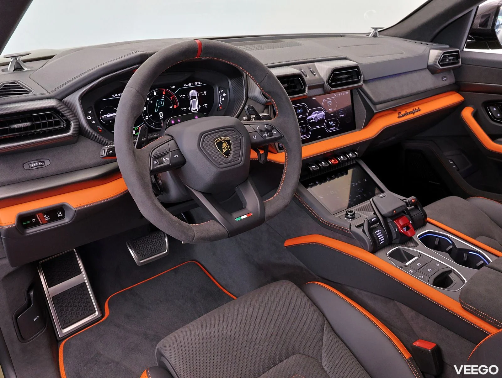 Lamborghini Urus - 4 588kW