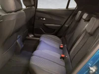 Peugeot 2008 Allure Hybrid 110 e-DCS6 74kW thumbnail