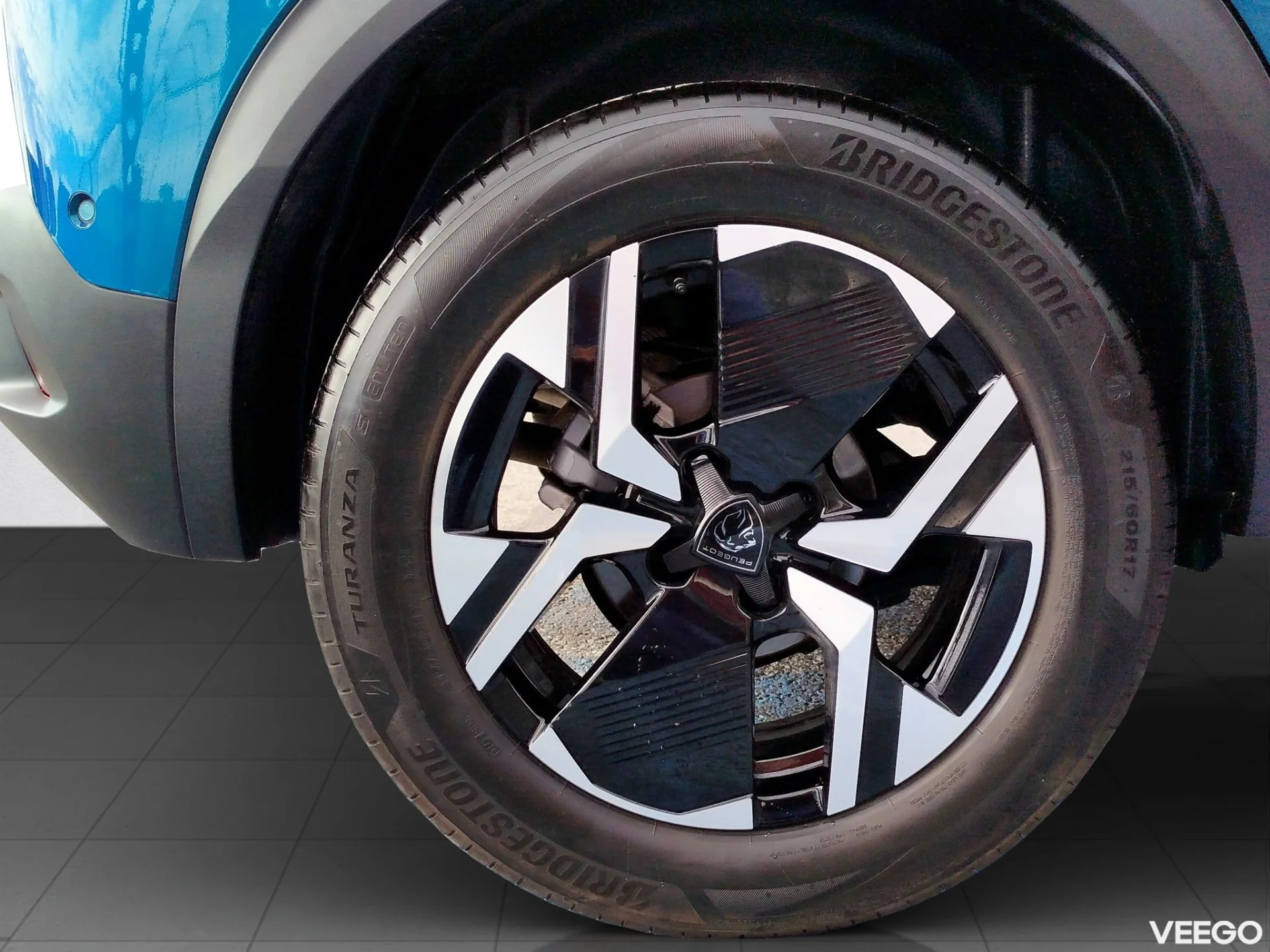 Peugeot 2008 Allure Hybrid 110 e-DCS6 74kW