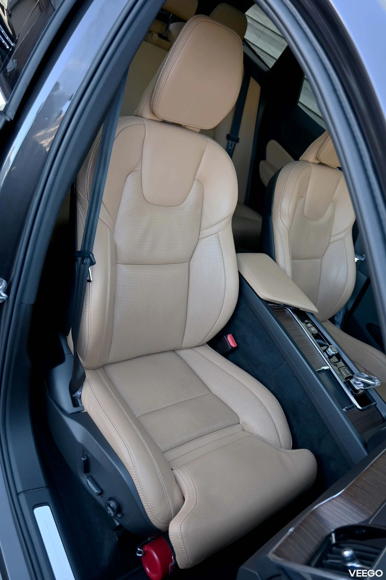 Volvo XC60 AWD LUXURY+ ULTIMATE BRIGHT INTELLI XENIUM MY2022 FACELIFT 2 251kW