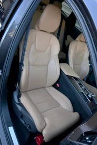 Volvo XC60 AWD LUXURY+ ULTIMATE BRIGHT INTELLI XENIUM MY2022 FACELIFT 2 251kW thumbnail